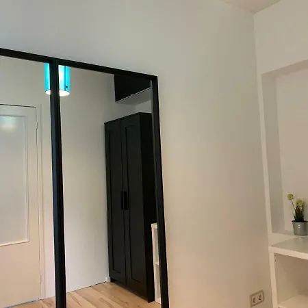 Apartment New Garden View 5min Tu Bentley Utopia